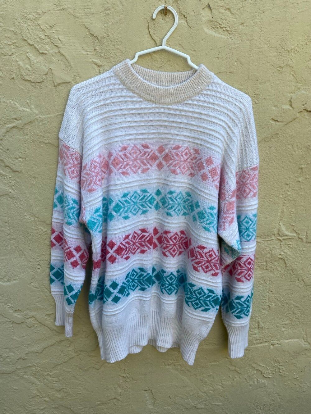Vintage 90s pastel snowflake sweater